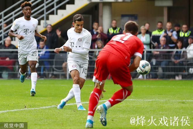 德甲-莱万破门库蒂尼奥传射 拜仁客场惊险取胜